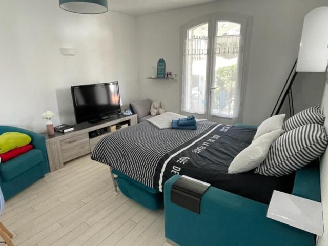 Вилла Adorable Petite Maison A 400M De La Mer Сен-Жорж-де-Дидон Экстерьер фото